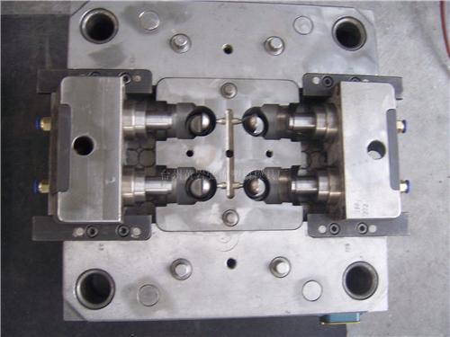 科翔模具告訴您，如何提高模具零配件加工質(zhì)量？